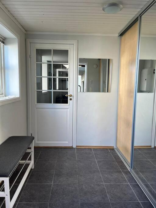 Cozy Ground Floor Apartment ทรอมโซ ภายนอก รูปภาพ